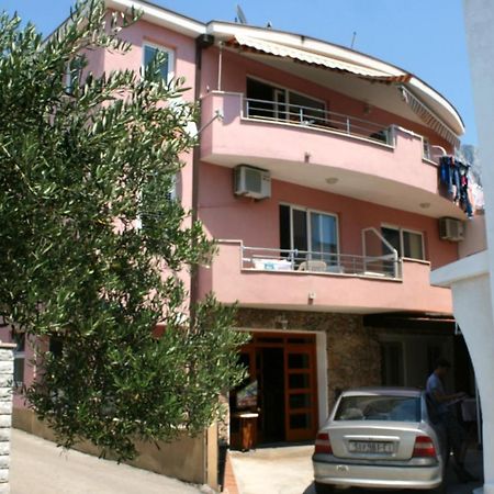 Apartments By The Sea Promajna, Makarska - 2673 Exterior photo