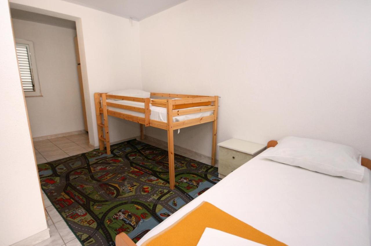 Apartments By The Sea Promajna, Makarska - 2673 Exterior photo