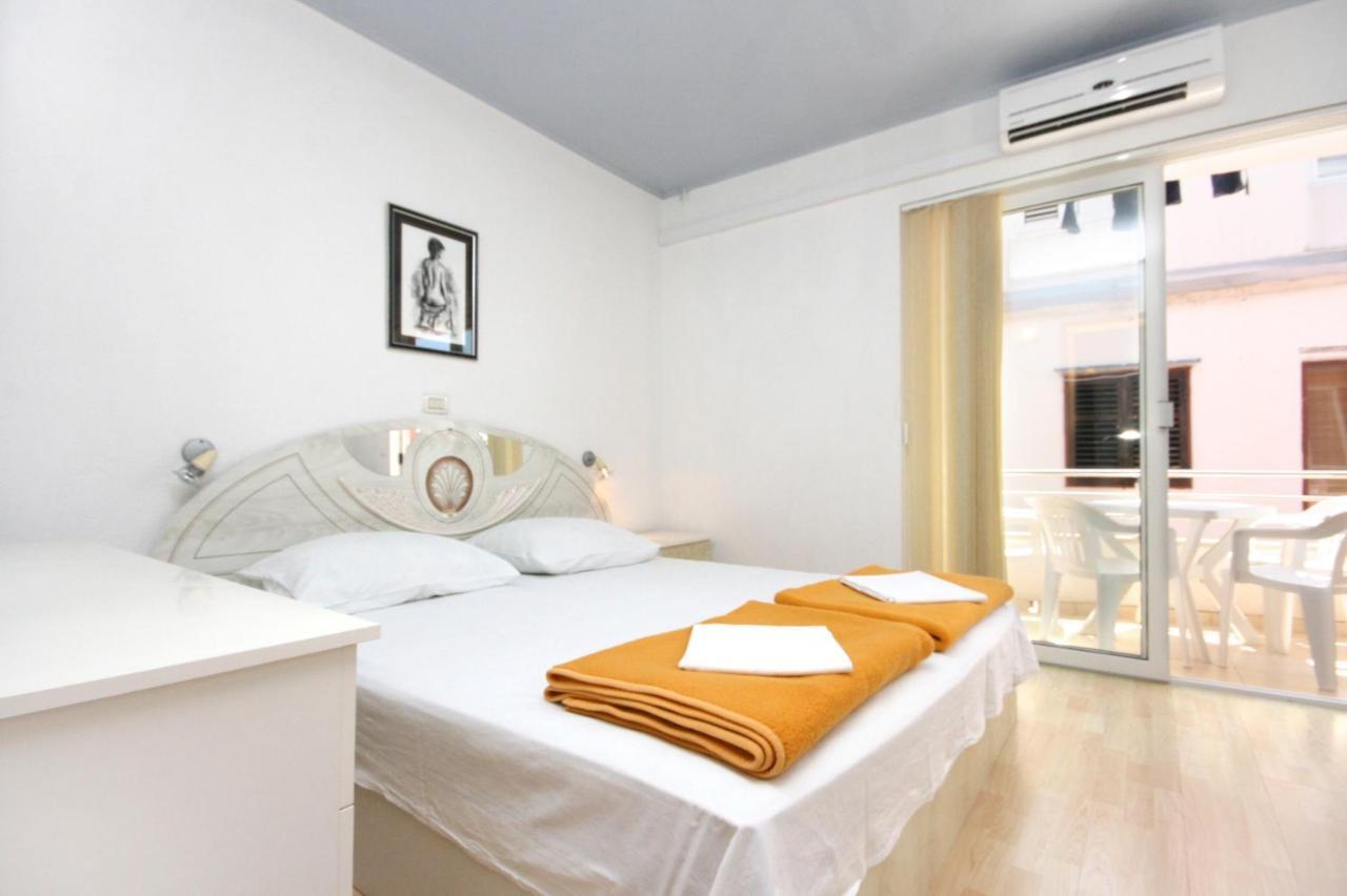Apartments By The Sea Promajna, Makarska - 2673 Exterior photo